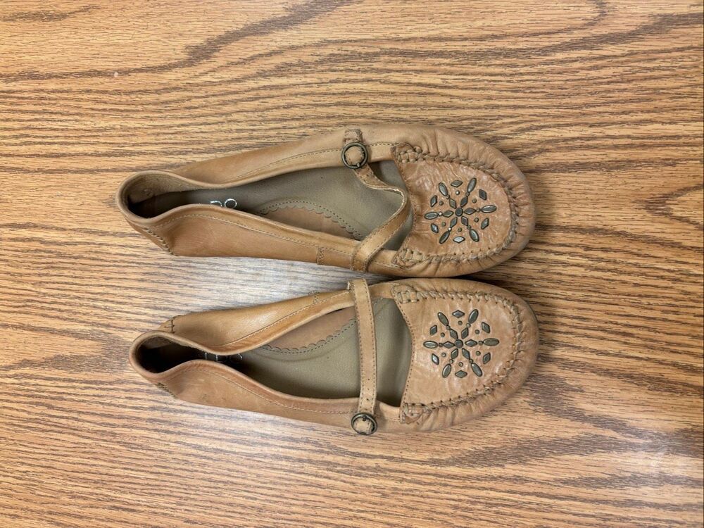 Aldo leather flats
